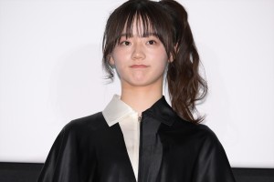 中島瑠菜、劇場版『鬼平犯科帳 血闘』初日舞台挨拶に登場