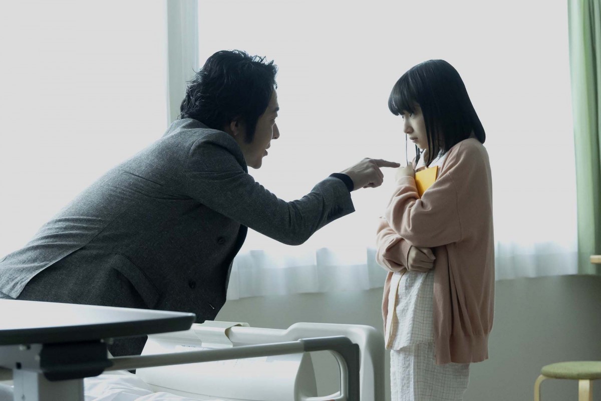 『Re：リベンジ』“海斗”赤楚衛二、“紗耶”見上愛からのキスにビックリ　ネットはツッコミ「鈍感!!」