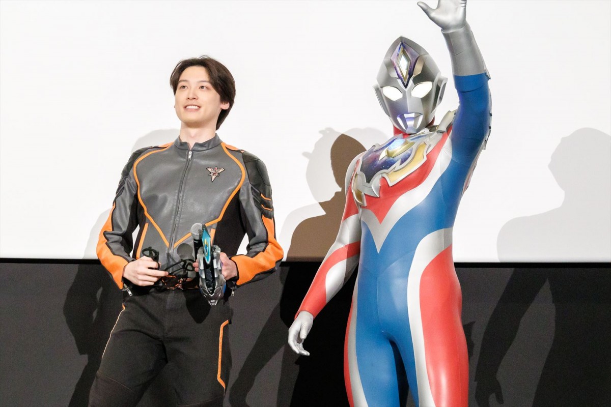 『ウルトラマンブレーザー』グランドフィナーレ “ブレーザー”蕨野友也＆“アーク”戸塚有輝＆“デッカー”松本大輝の変身に会場沸く