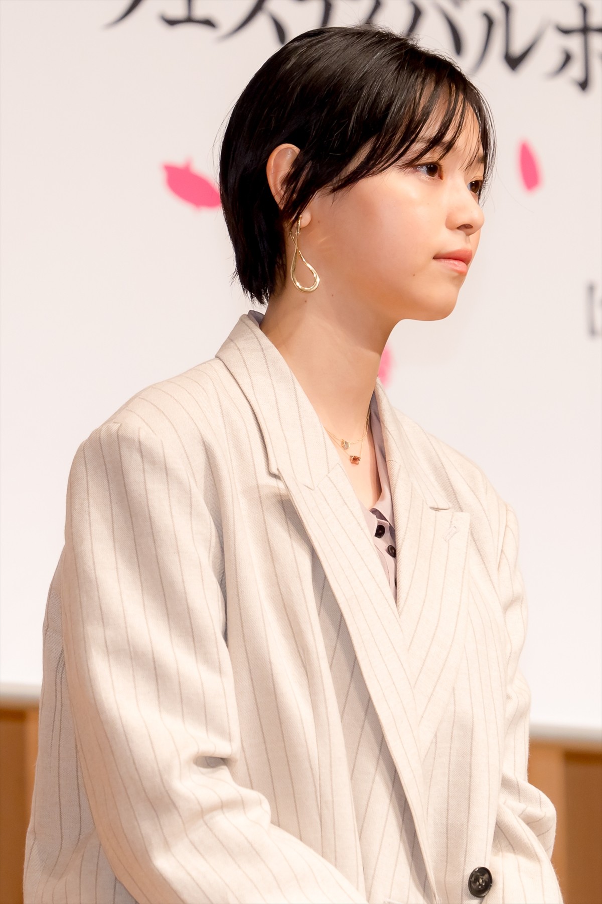 西野七瀬、ショートヘアで登場　劇団☆新感線への再登板に喜び「すごくうれしかった」