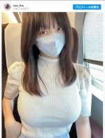 伊織もえ、ニット姿でファンを魅了　※「伊織もえ」インスタグラム
