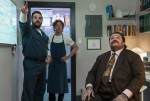 テッドが指さす先は…？　『一流シェフのファミリーレストラン』シーズン3　場面写真