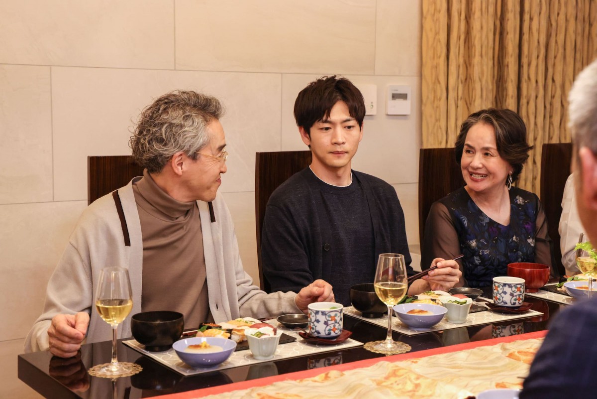 『9ボーダー』第9話　“七苗”川口春奈、“コウタロウ”松下洸平を追って夜行バスで神戸へ向かう