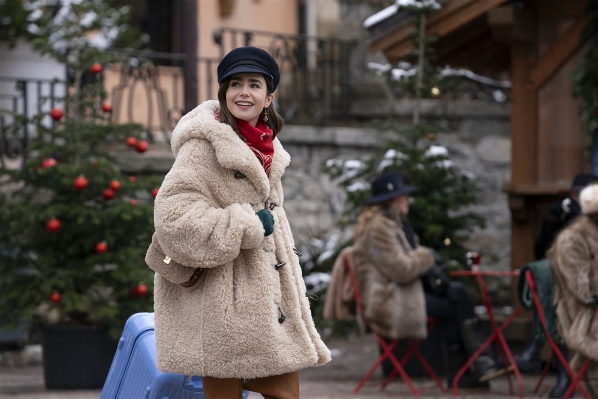 仕事、恋愛、友情―すべてに全力なエミリーに大波乱？　リリー・コリンズ主演『エミリー、パリへ行く』シーズン4、予告編解禁