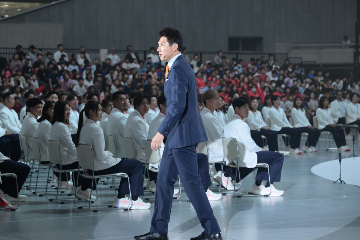 「パリ五輪 壮行会」、TEAM JAPAN旗手・江村美咲が意気込み語る　スキマスイッチも登場