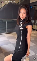 “令和の峰不二子”阿部なつき、“超ぴっちり”チャイナドレス風ワンピに「たまらん」「くびれ凄い」