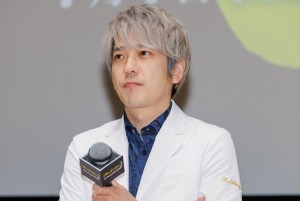 二宮和也、日曜劇場『ブラックペアン シーズン2』第1話プレミアム試写会＆舞台挨拶に登場