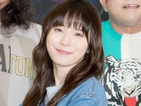 ドラマ『ギークス～警察署の変人たち～』制作発表に登壇した松岡茉優