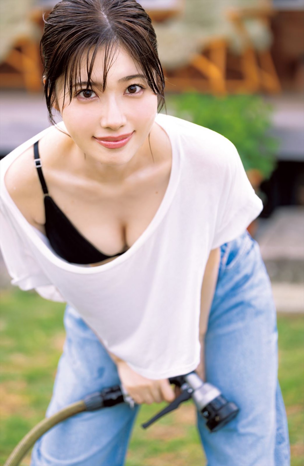 「美少女図鑑AWARD」2024年度グランプリ・小原あめりが青春感たっぷりのグラビア披露