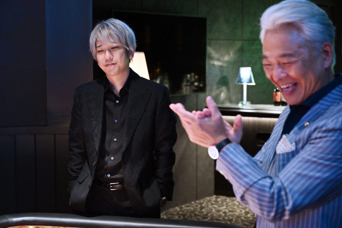 『ブラックペアン シーズン2』第5話　“天城”二宮和也、新病院への出資をめぐって“木崎”恵俊彰のオペを引き受ける