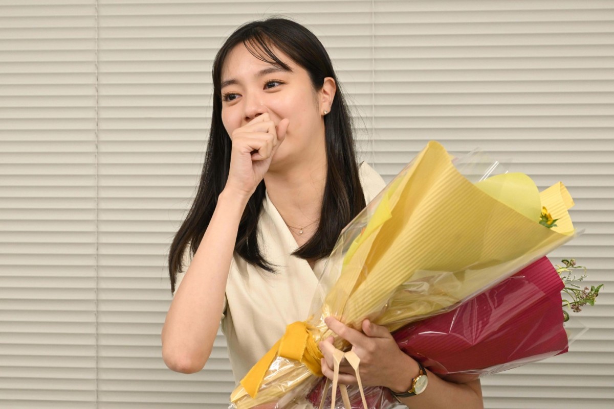 木村昴＆新川優愛、『クラ好き』笑顔と涙のクランクアップ！　主題歌・須田景凪もサプライズ訪問