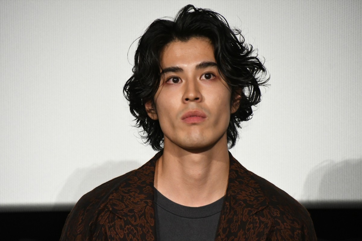 寛一郎、主演映画完成に思いを吐露「僕らはアイヌの文化を絶やさず未来に繋ぐためにこの映画を作りました」
