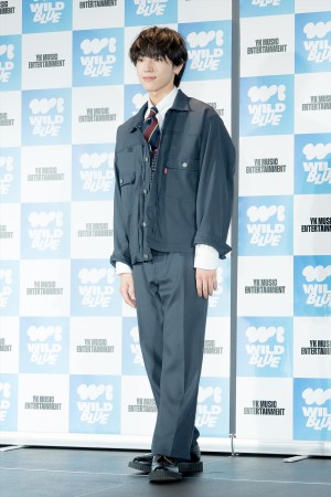 池田優斗、5人組ボーイズグループ・WILD BLUE 記者発表会に登場