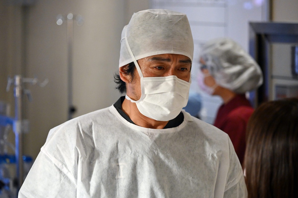 『ブラックペアン シーズン2』第9話　“渡海”二宮和也、オペ室に登場　天城の“切ない過去”が明らかに