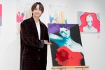 板垣李光人、個展「愛と渇きと。」取材会に登場
