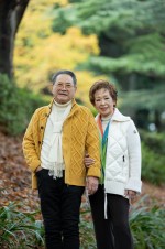 9月22日放送の『新婚さんいらっしゃい！』に出演する（左から）前田吟、箱崎幸子