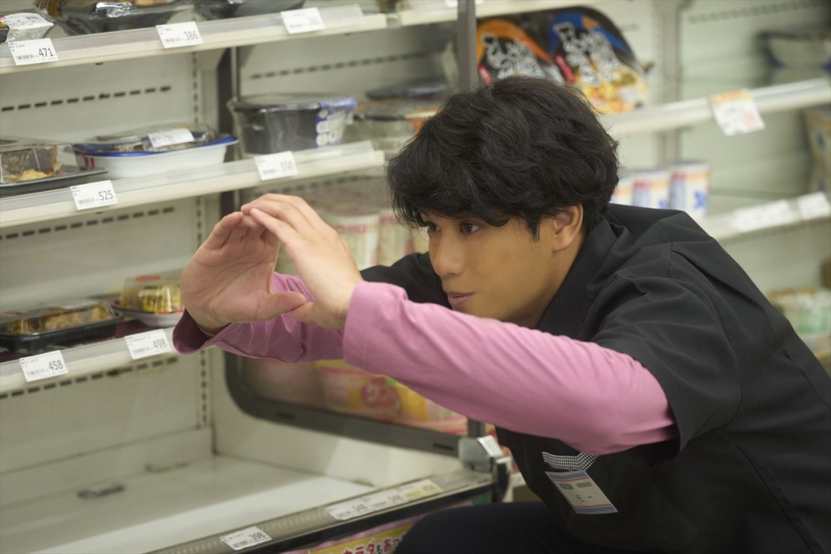 映画『まる』堂本剛、綾野剛、吉岡里帆らが演じるキャラクターの個性が現れた新場面写真解禁
