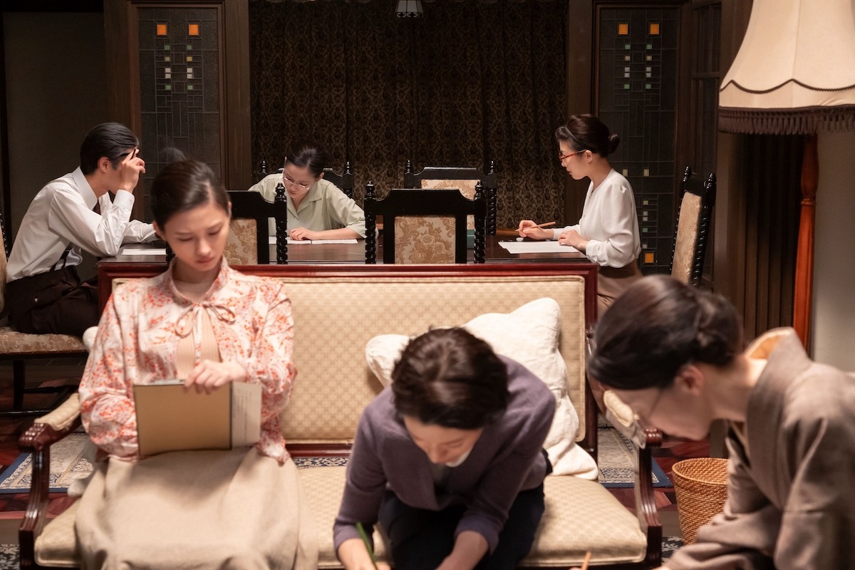 明日の『虎に翼』“寅子”伊藤沙莉、東京家裁の廊下で思いがけない人物とバッタリ