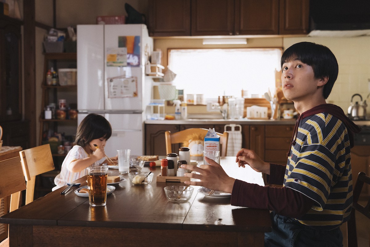 『ライオンの隠れ家』岡山天音、謎の青年役で登場　ネット騒然「一気に不穏」「なりすましてる？」