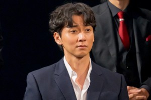 石井一彰、ミュージカル『レ・ミゼラブル』製作発表記者会見に登場