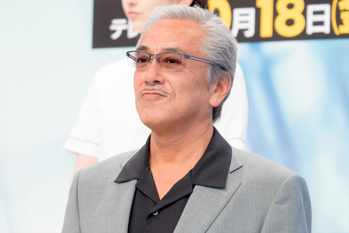 藤木直人、ルービックキューブの腕前を披露　キャスト陣から「すごい！」の声