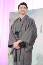 2025年度後期連続テレビ小説『ばけばけ』でヒロインの夫を演じるトミー・バストウ