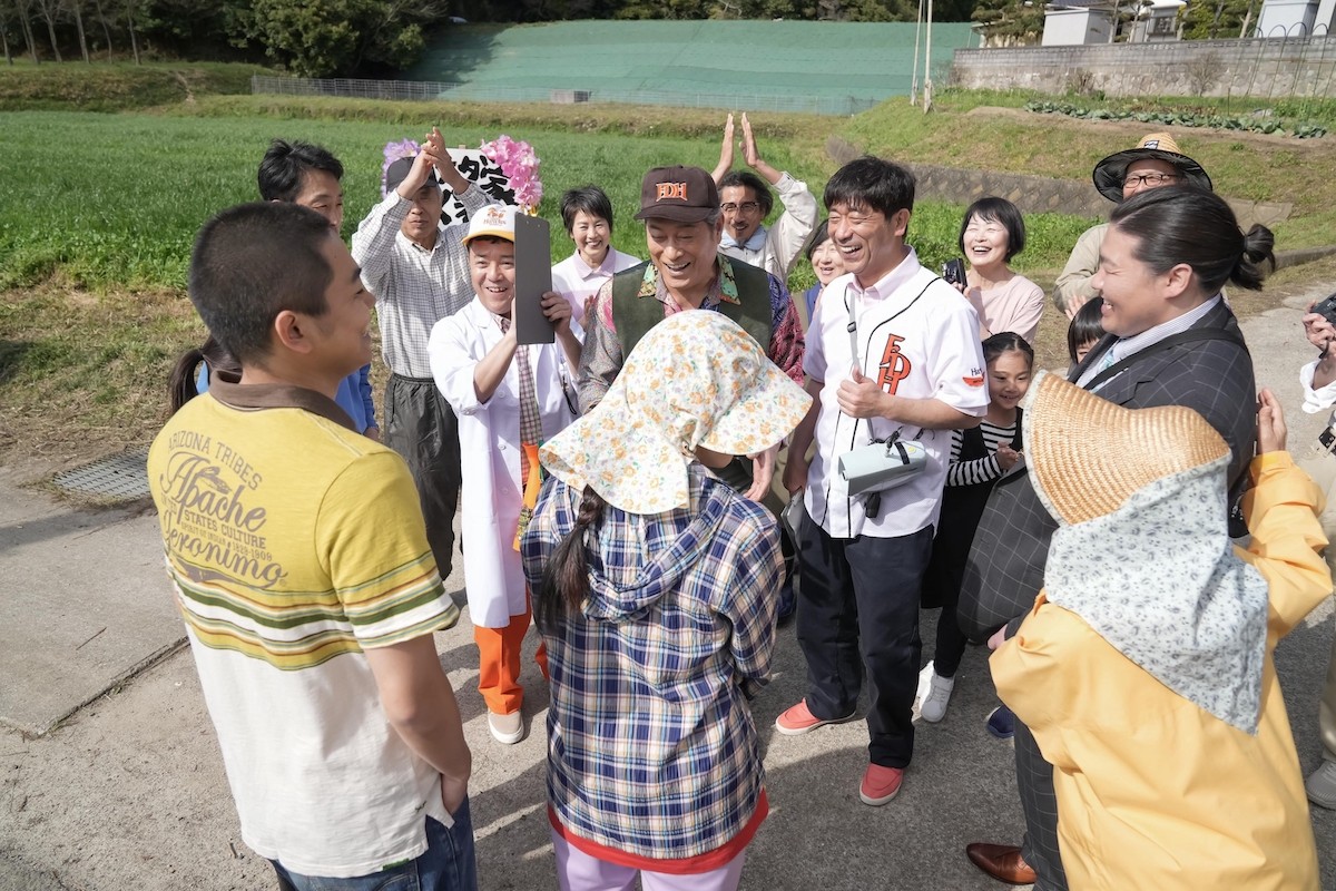 明日の『おむすび』“歩”仲里依紗、天神でハギャレンと対面　一方、米田家には“見知らぬ男”が登場