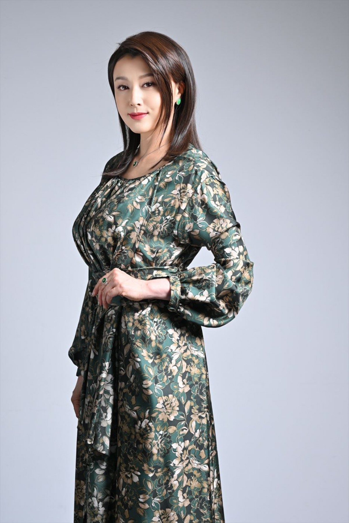 藤原紀香が家事スキルゼロの敏腕社長に！　関水渚主演『家政婦クロミは腐った家族を許さない』追加キャスト発表