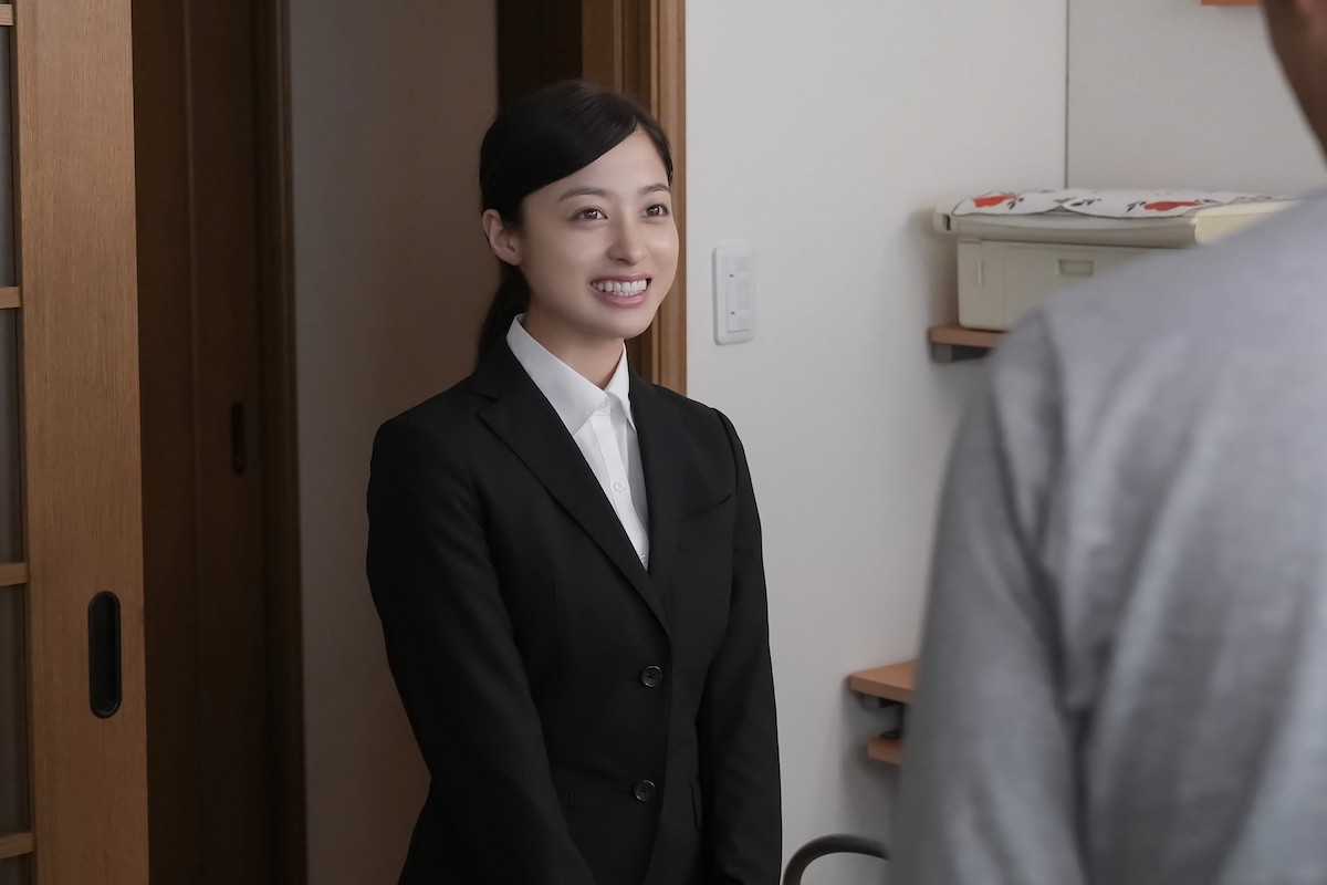 『おむすび』“結”橋本環奈、専門学校を卒業　J班笑顔のプリにネット感動「胸熱」「しみじみエモい」