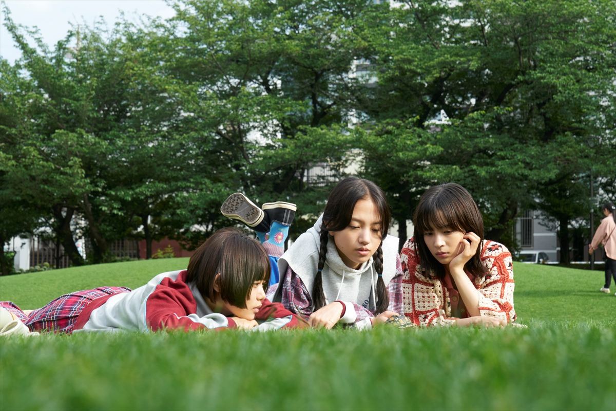 広瀬すず×杉咲花×清原果耶『片思い世界』12年間を共に過ごした3人の主人公、場面写真を一挙公開