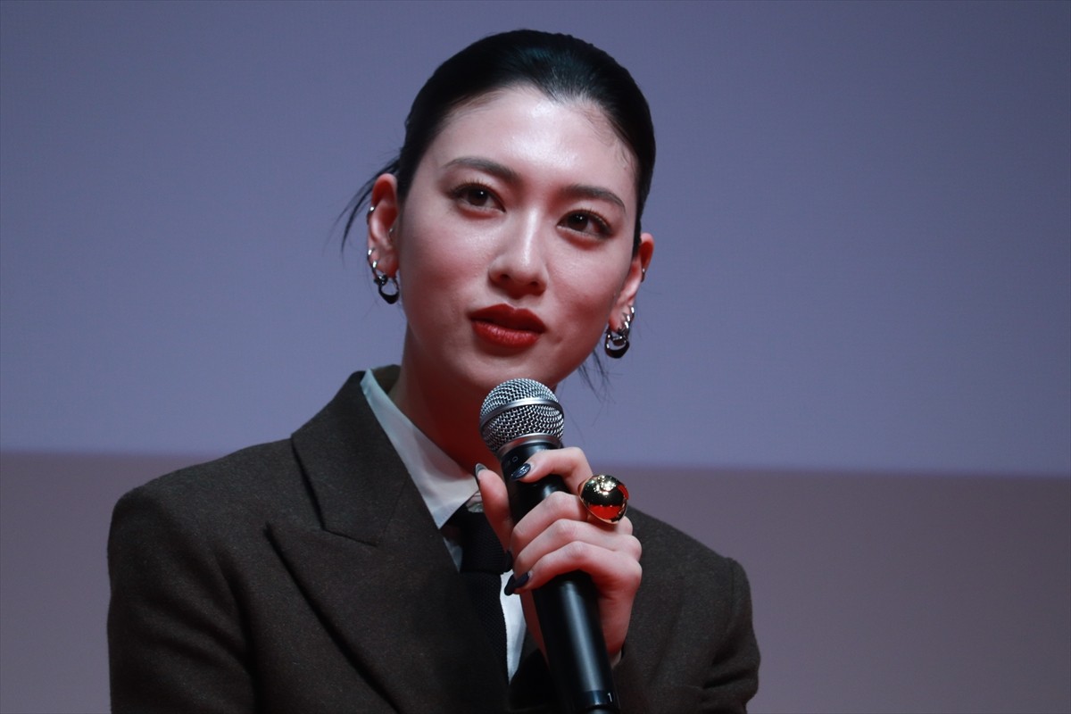 三吉彩花＆齊藤京子＆MEGUMI　華やかなルックで縦型映画祭授賞式に登場＜TikTok TOHO Film Festival＞