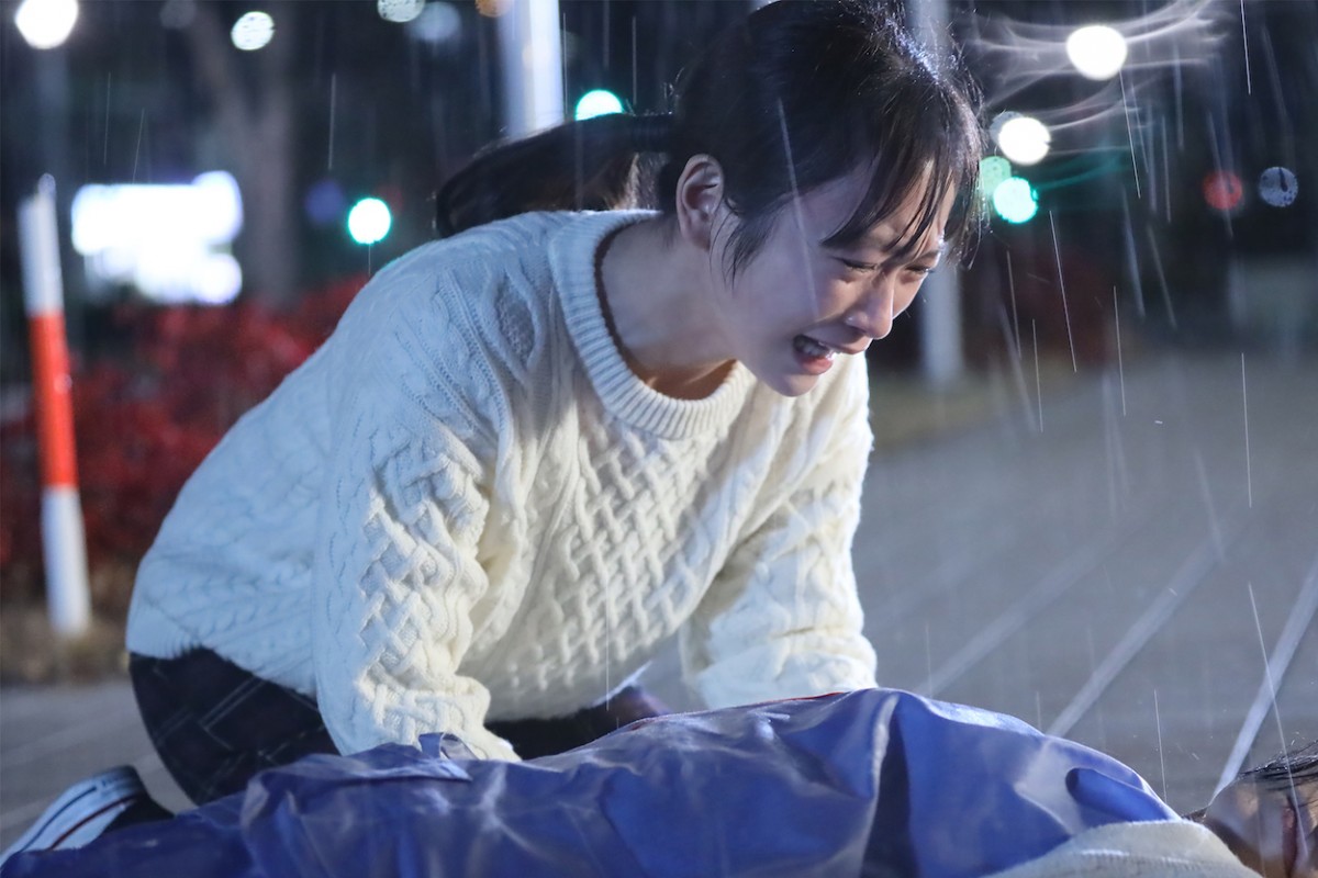 『となりのナースエイド』第3話　“澪”川栄李奈の前に姉の死に関係する“ある人物”が現れる