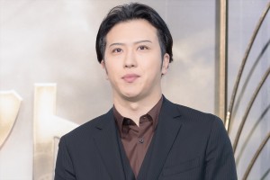 尾上松也、木曜ドラマ『グレイトギフト』制作発表会見に登場
