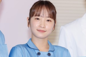 川栄李奈、新水曜ドラマ『となりのナースエイド』制作発表会見に登場