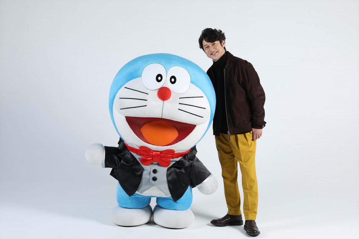 吉川晃司、デビュー40周年で声優初挑戦！　『映画ドラえもん』最新作で石丸幹二と“音楽家ロボット”演じる