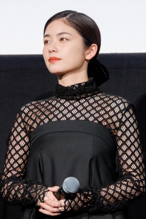 小芝風花、映画『レディ加賀』完成披露上映会 舞台挨拶に登場