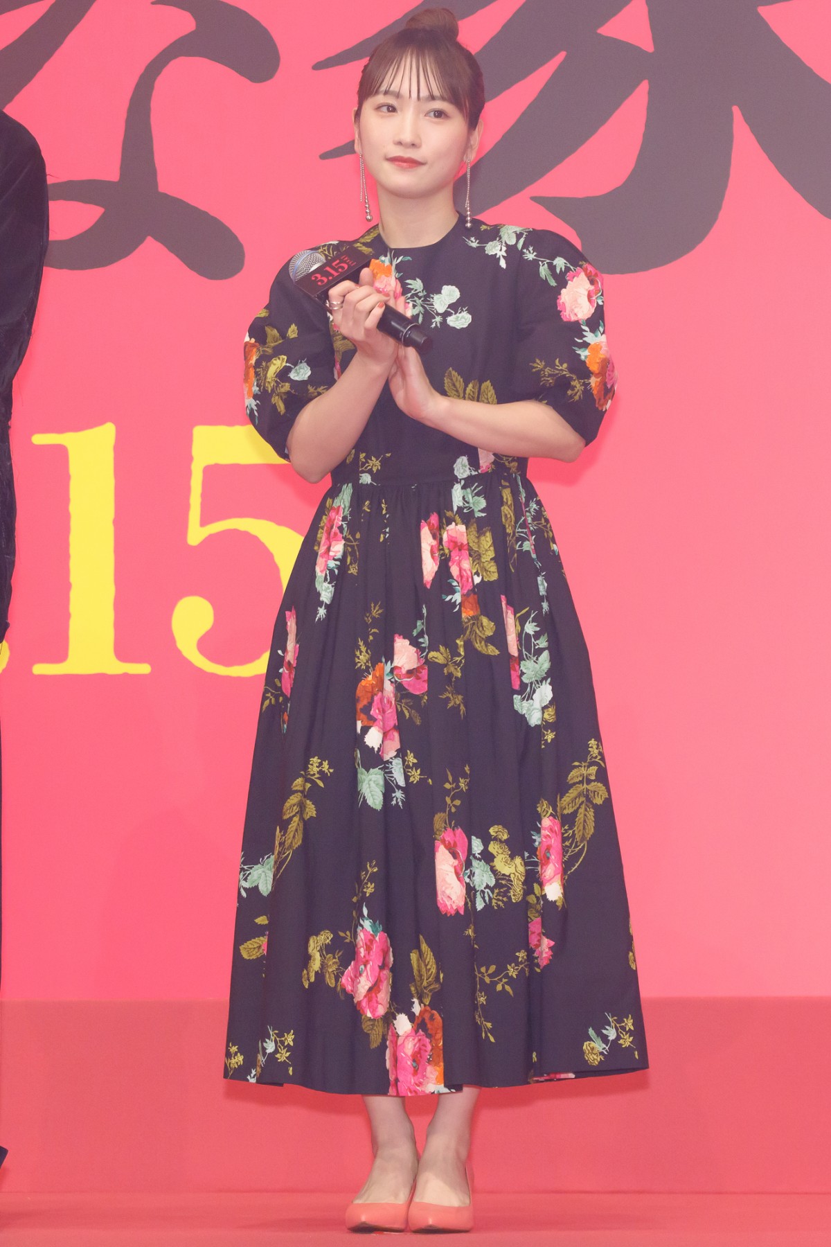 佐藤二朗、川栄李奈の豪快な笑いを再現「橋本環奈と川栄李奈は二大巨頭」