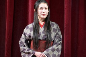 村川絵梨、舞台『テラヤマキャバレー』舞台挨拶に登場