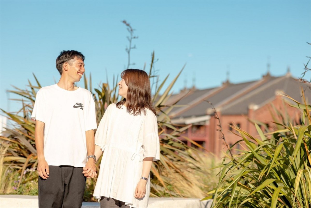 バイト先で出会った女子高生と大学生が卒業後にゴールイン！　しっかり妻が貯蓄にも成功　あすの『新婚さん』