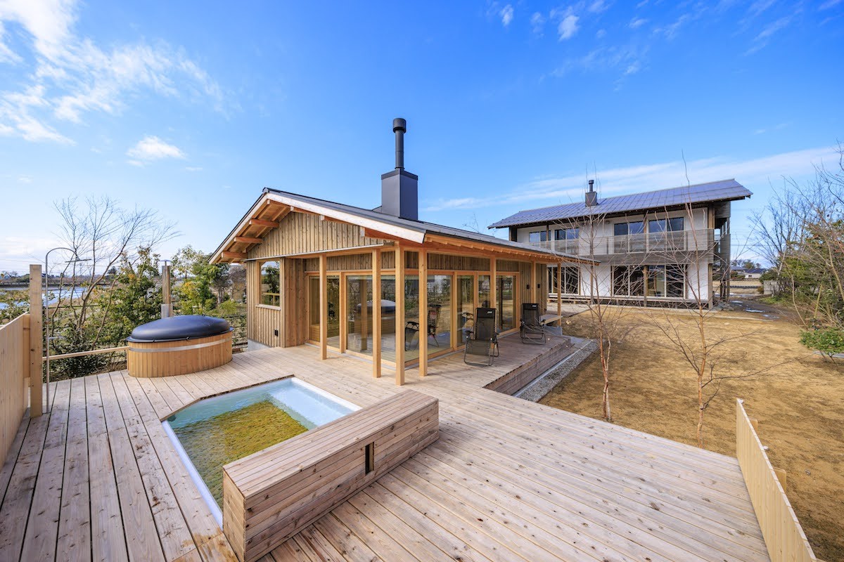 富山に“サウナを独り占めできる宿”オープン！　立山連峰を臨む絶景空間でととのい体験