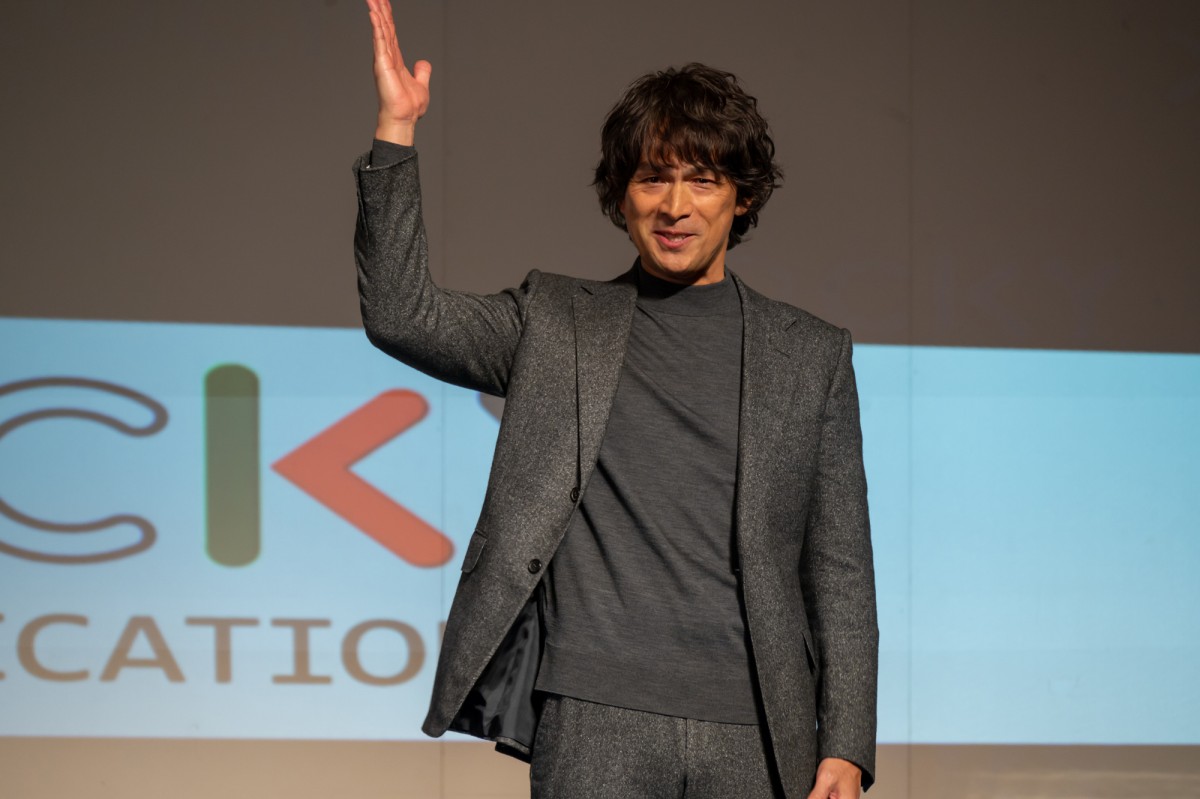 『マルス』“國見”江口洋介と秘書の会話内容に驚きの声「めっちゃ気になる」「謎だらけ」