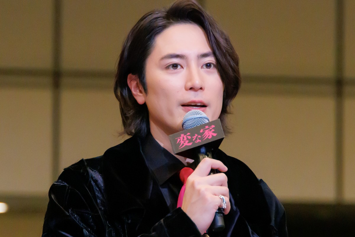 佐藤二朗、川栄李奈の豪快な笑いを再現「橋本環奈と川栄李奈は二大巨頭」