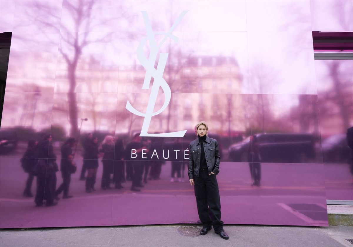 平野紫耀、パリ開催の「YSL LOVESHINE」グローバルイベントに参加　「刺激を受けました」