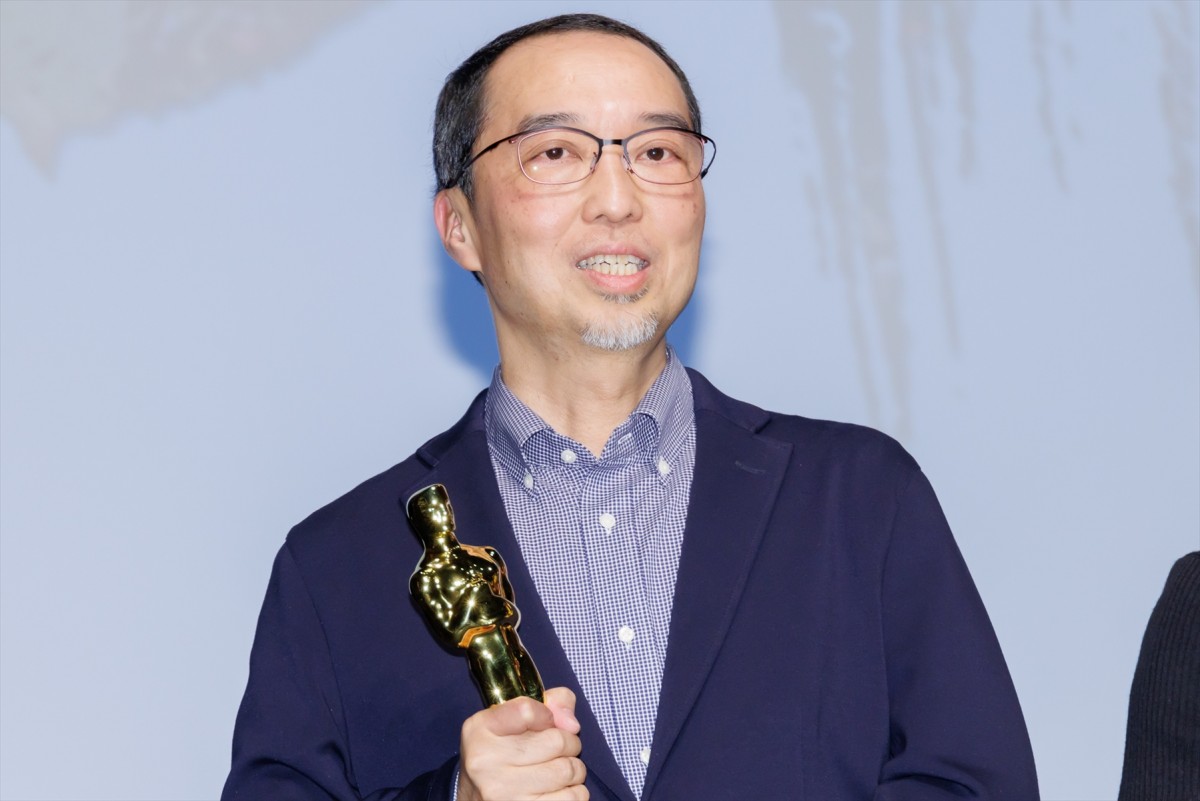 浜辺美波、『ゴジラ-1.0』アカデミー賞受賞を祝福　オスカー像は「思っていたよりすっごく重たい」