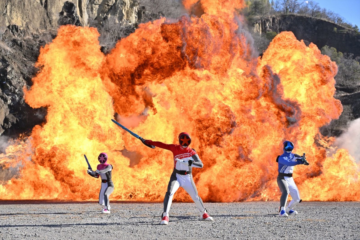 『爆上戦隊ブンブンジャー』第3話「運転屋が止まらない」、少年のプレゼントを自転車で届けろ