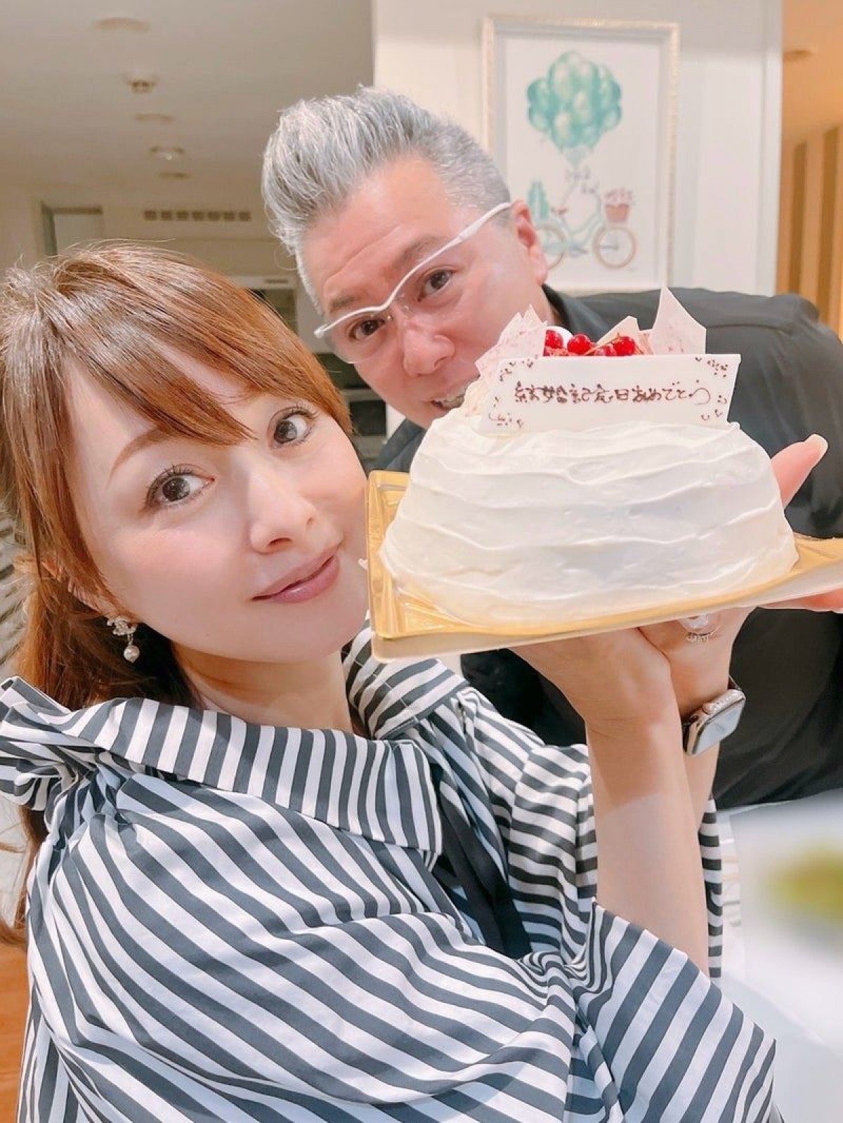 渡辺美奈代、長男からの結婚記念日お祝いに感謝　ファンからも祝福の声