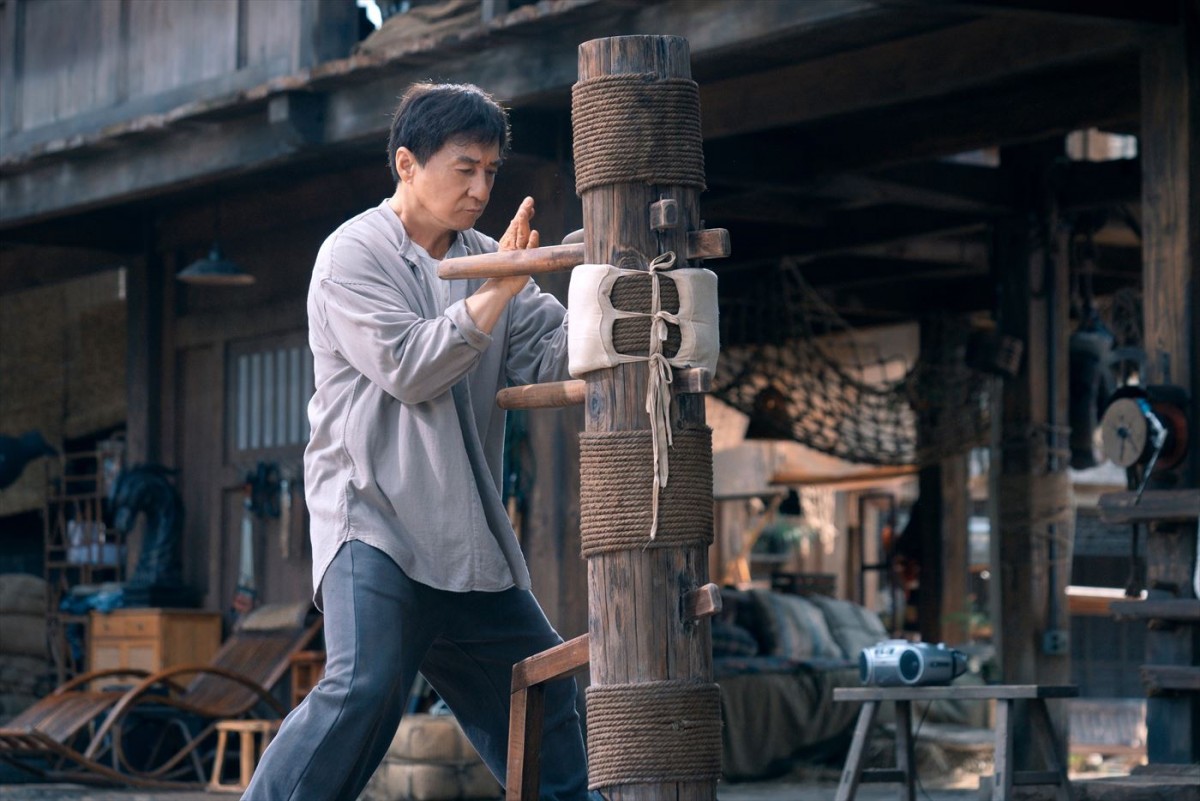ジャッキー・チェン最新作『ライド・オン』、家族愛やアクションを捉えた場面写真公開