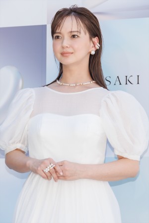 多部未華子、TASAKI 70周年アニバーサリー エキシビション「FLOATING SHELL」フォトコールに登場