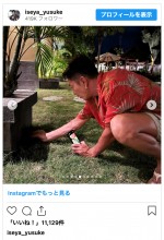 伊勢谷友介、インドネシア旅行の精悍なオフショットを多数公開　※「伊勢谷友介」インスタグラム