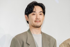 松田龍平、映画『わたくしどもは。』 完成披露試写会舞台挨拶に登場